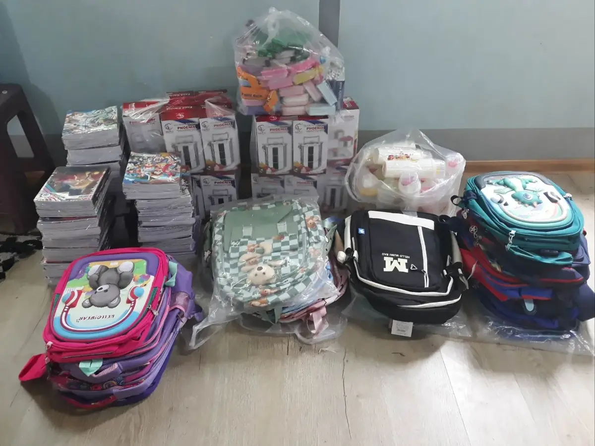 난민학교 학용품 관련 현장 사진